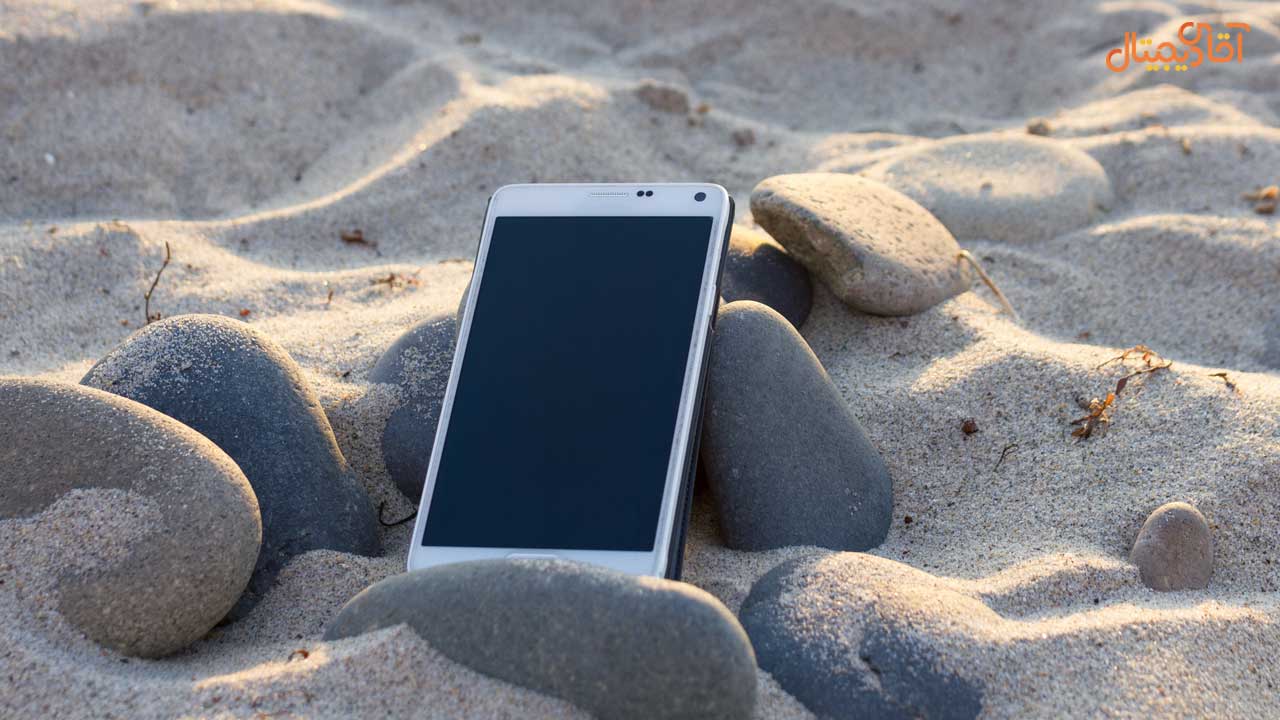 قرار دادن تلفن همراه در معرض خورشید